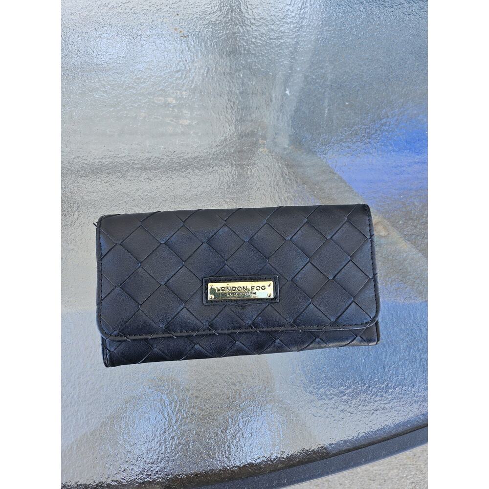 London Fog Quilted Black Wallet